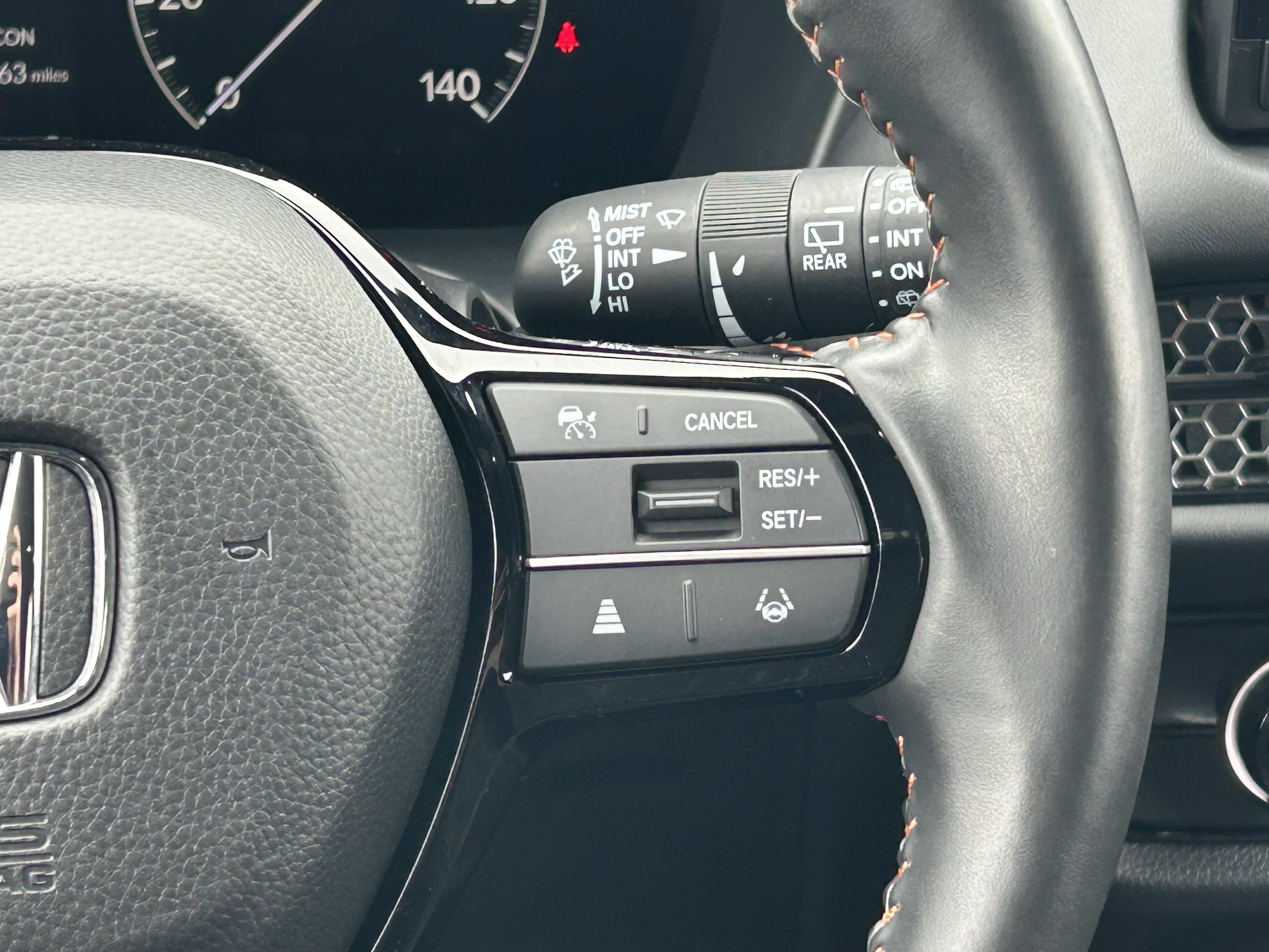 Certified 2025 Honda HR-V Sport image 21