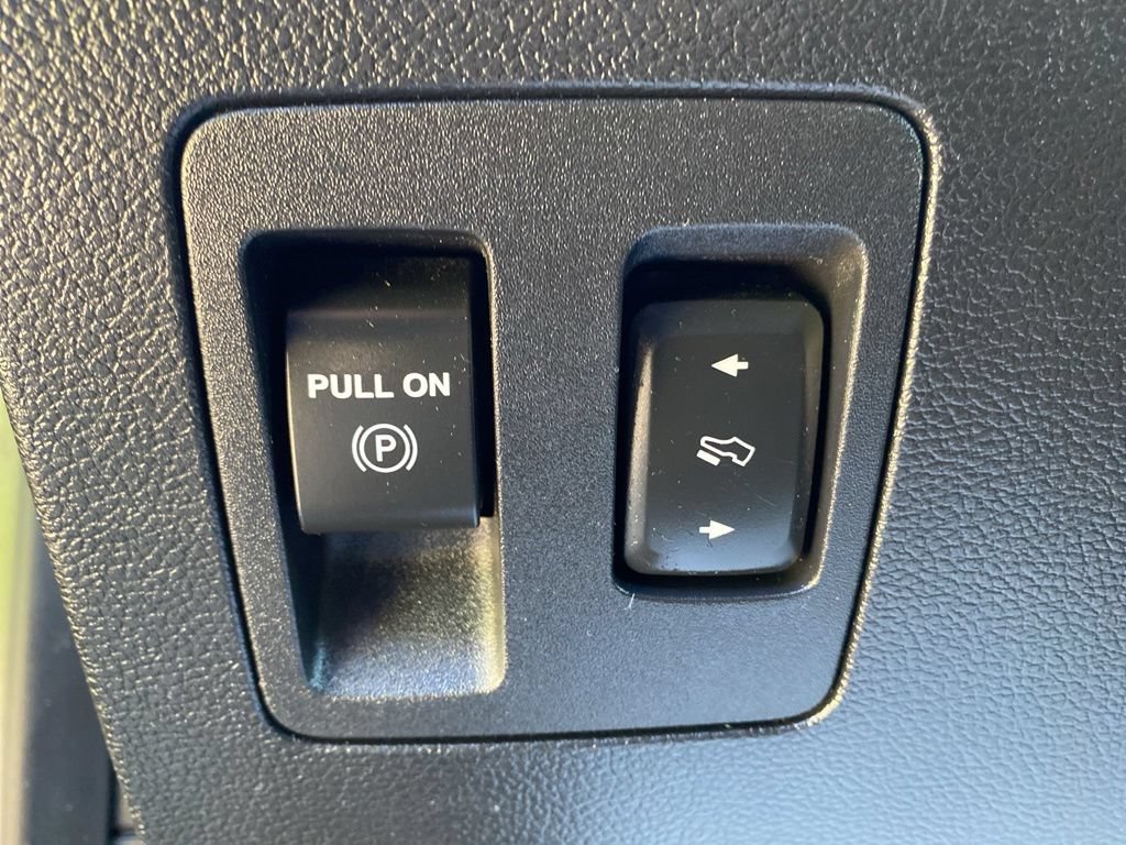 Certified 2019 Ford F150 XLT w/ Equipment Group 302A Luxury AWD/4WD image 30
