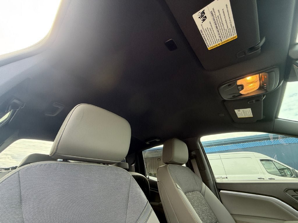 Used 2024 Chevrolet Colorado ZR2 AWD/4WD image 15