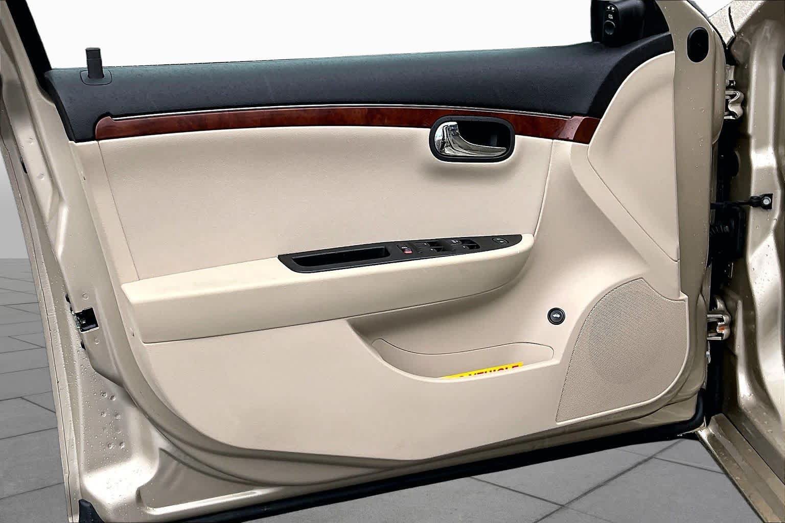 Used 2008 Saturn Aura XR w/ Premium Trim Package FWD image 22