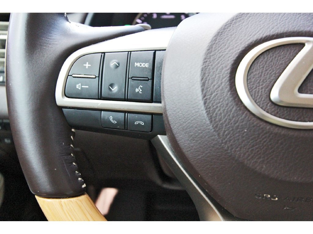 Used 2020 Lexus RX 350L FWD w/ Premium Package image 19