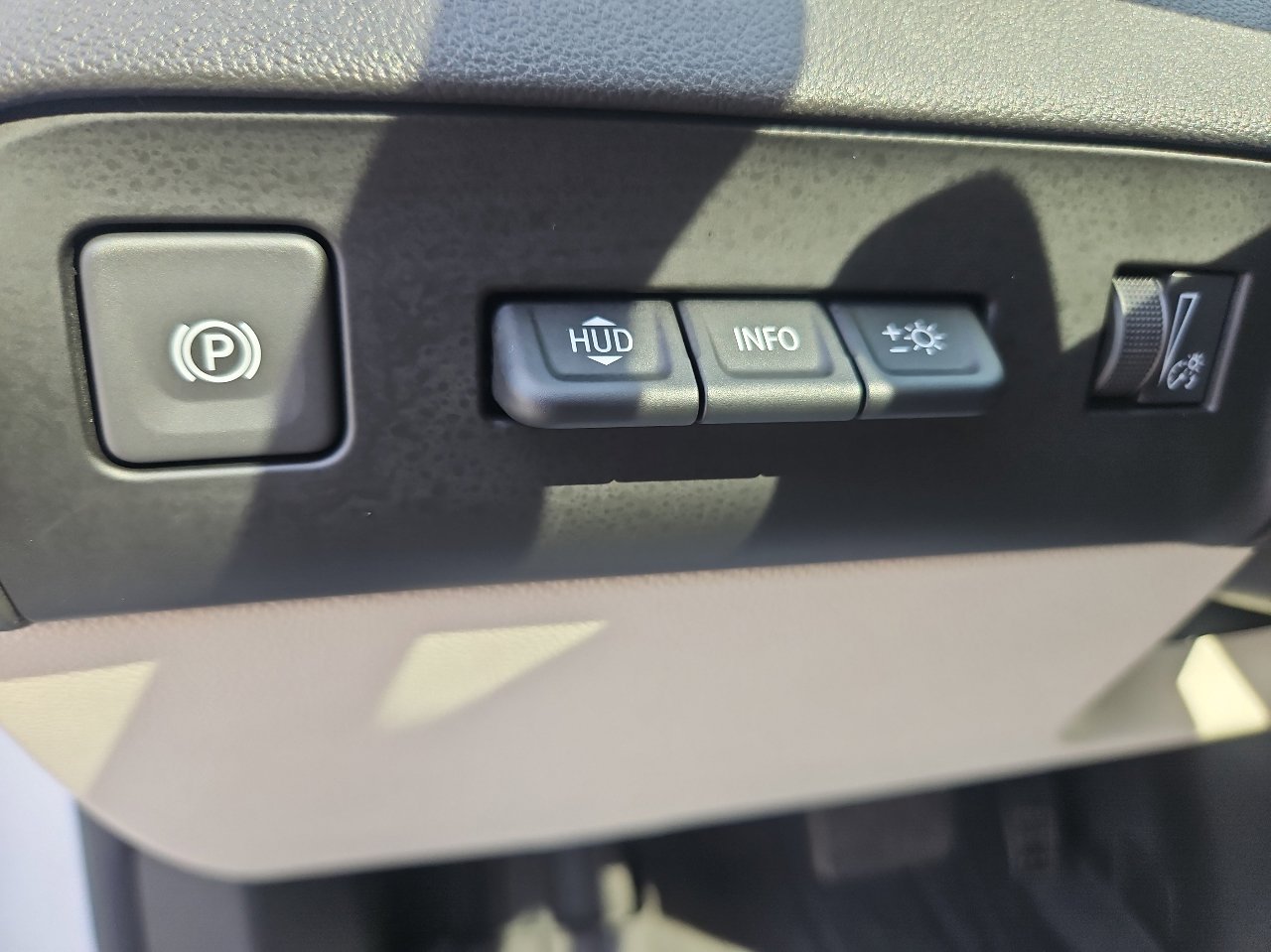 Used 2022 Buick Enclave Premium w/ Experience Buick Package image 27