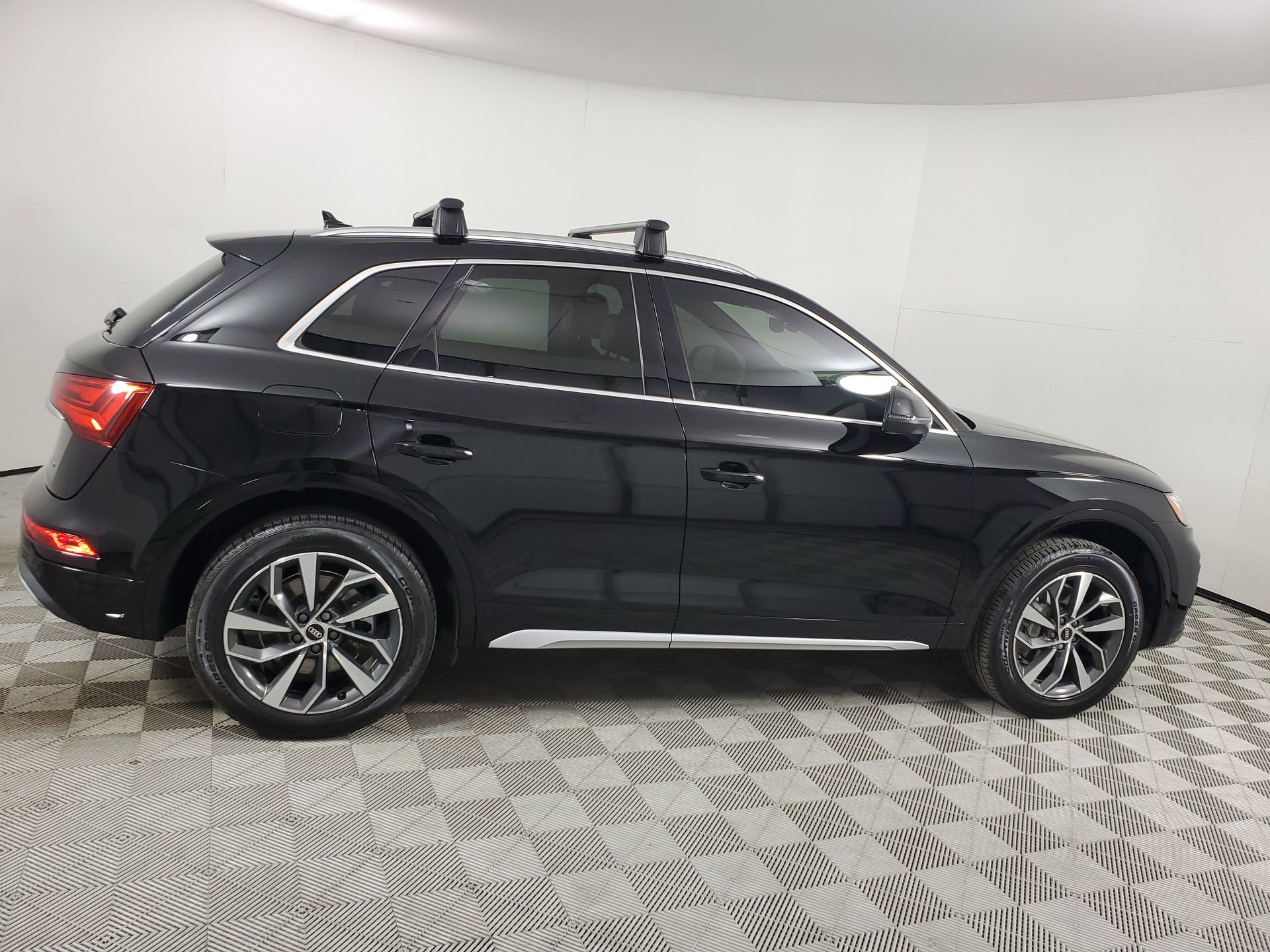 Certified 2021 Audi Q5 2.0T Premium Plus w/ Premium Plus Package image 12
