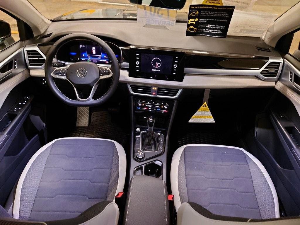 New 2025 Volkswagen Taos SE image 13