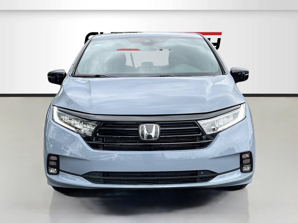 Used 2023 Honda Odyssey Sport image 2