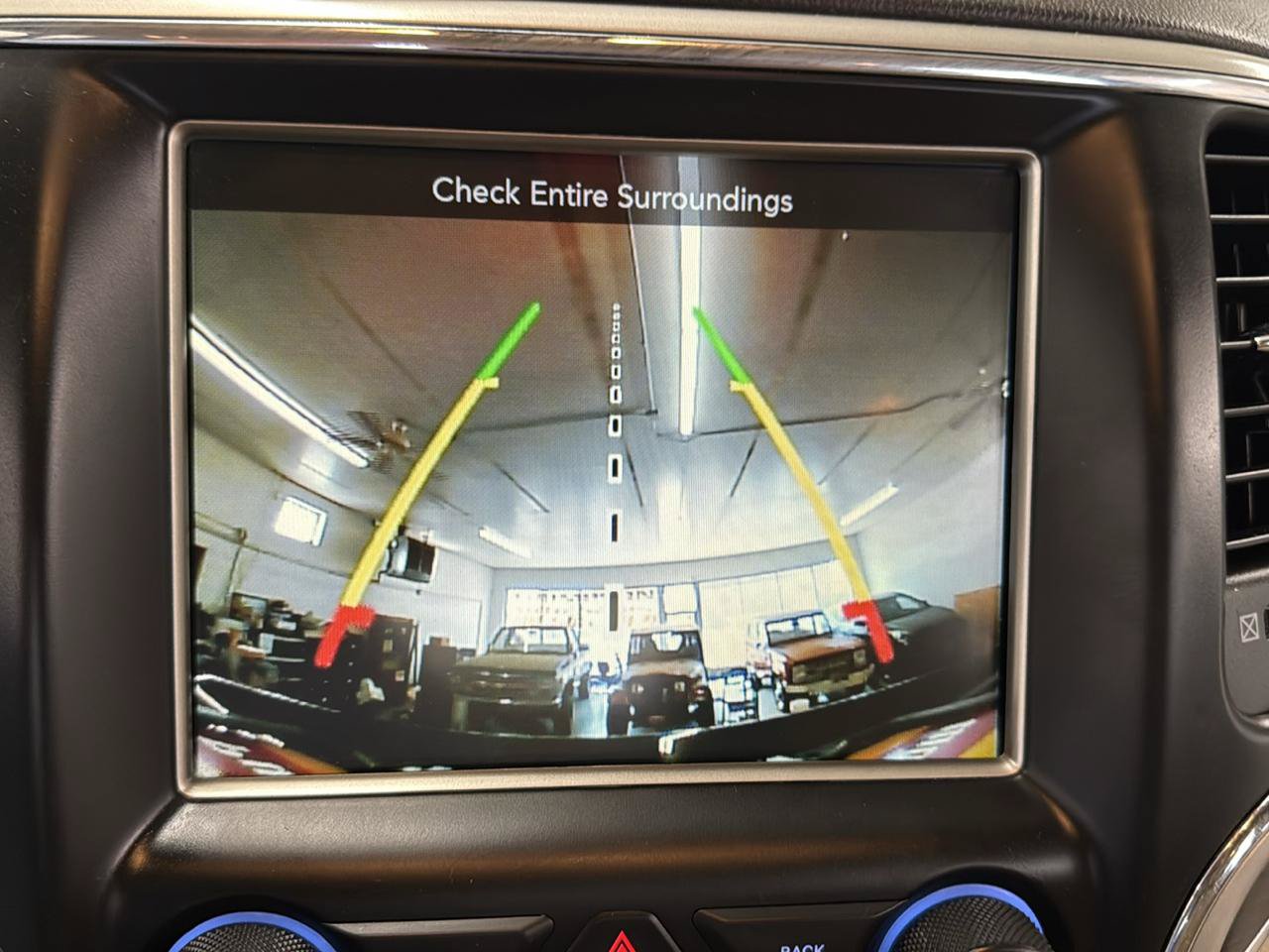 Used 2015 Jeep Grand Cherokee Overland AWD/4WD image 21
