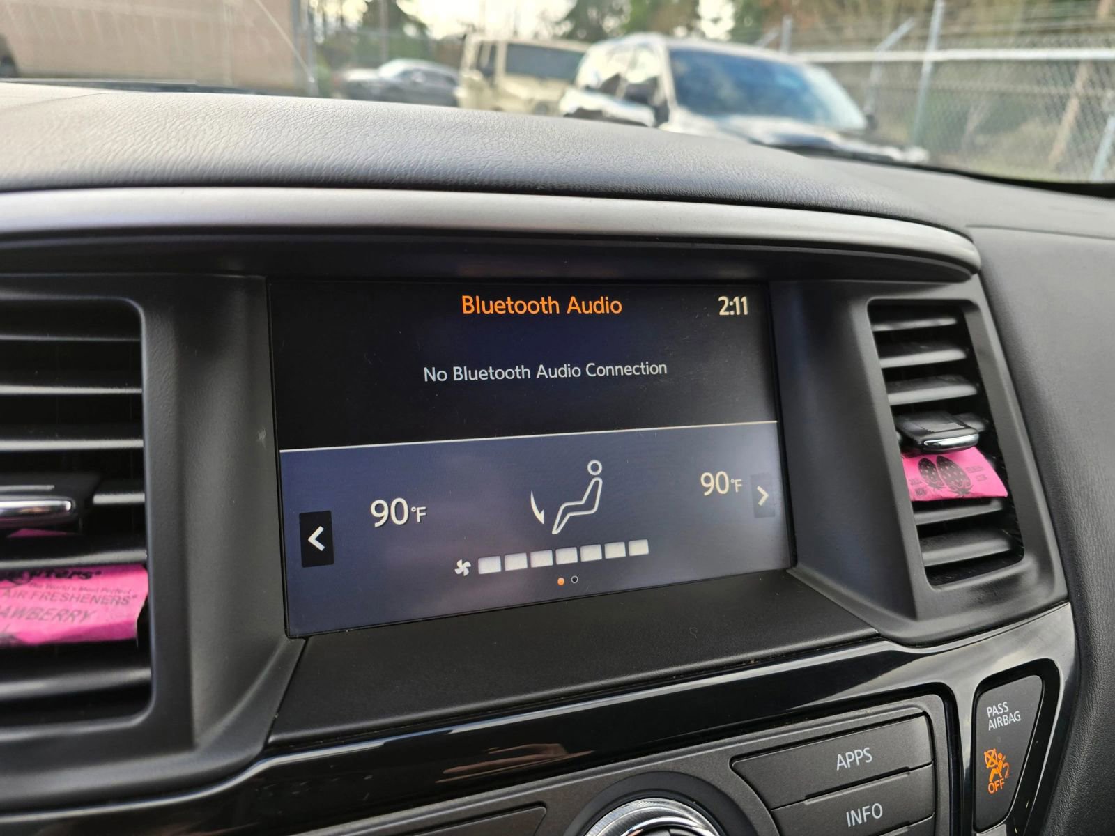 Used 2019 Nissan Pathfinder S image 28