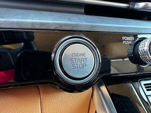 Used 2024 Kia Carnival EX image 19