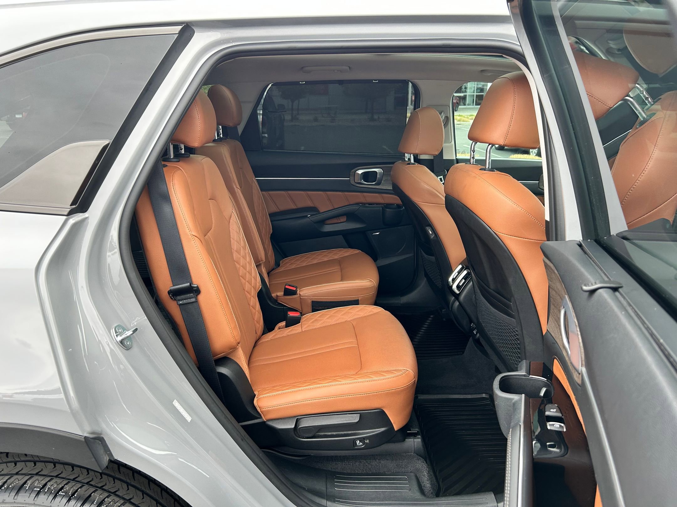 Used 2023 Kia Sorento SX Prestige image 26