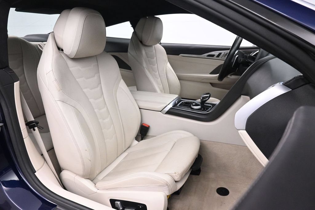 Used 2020 BMW M850i xDrive Coupe w/ Executive Package AWD/4WD image 17