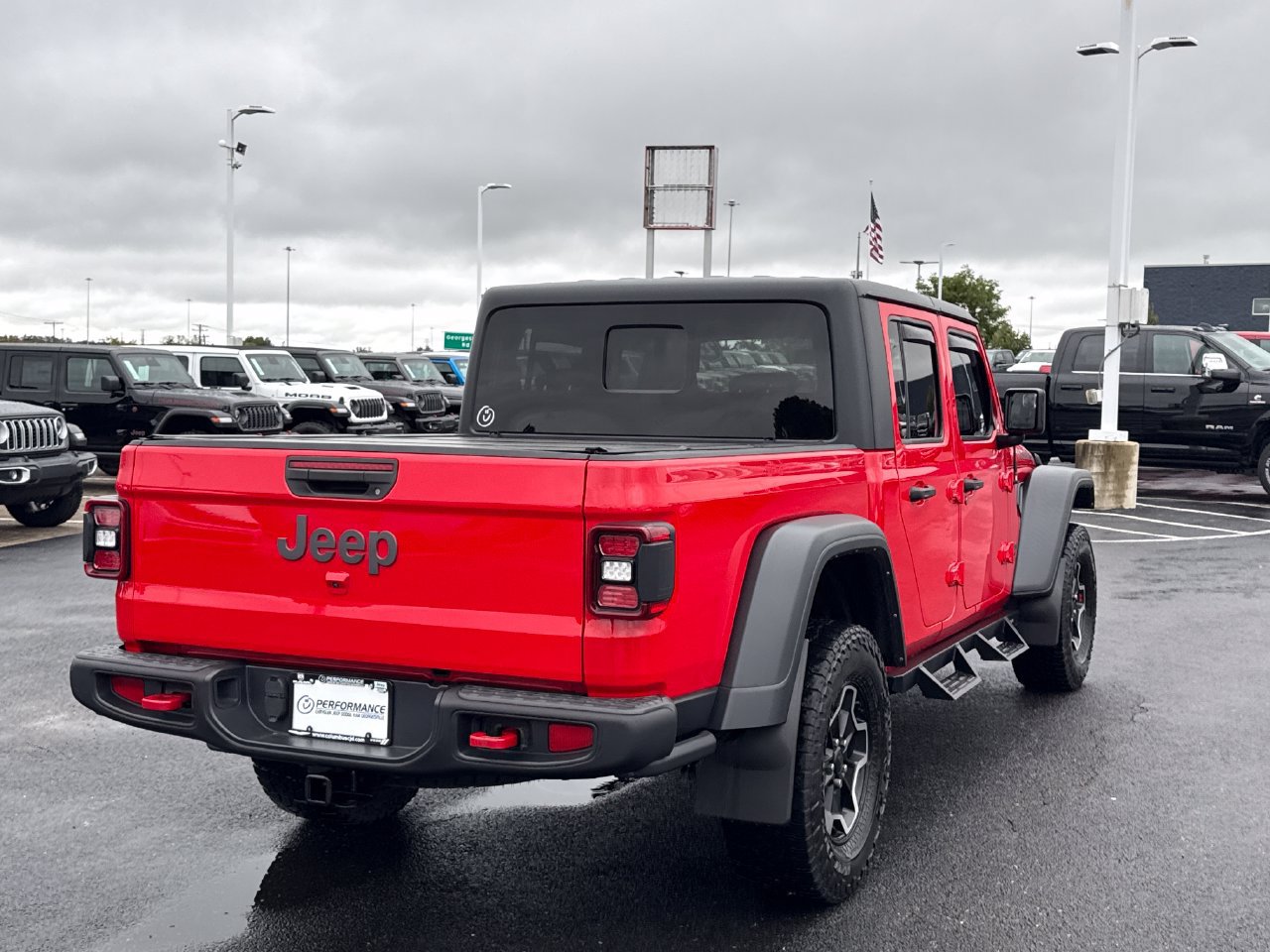 Used 2022 Jeep Gladiator Rubicon w/ LED Lighting Group AWD/4WD image 3