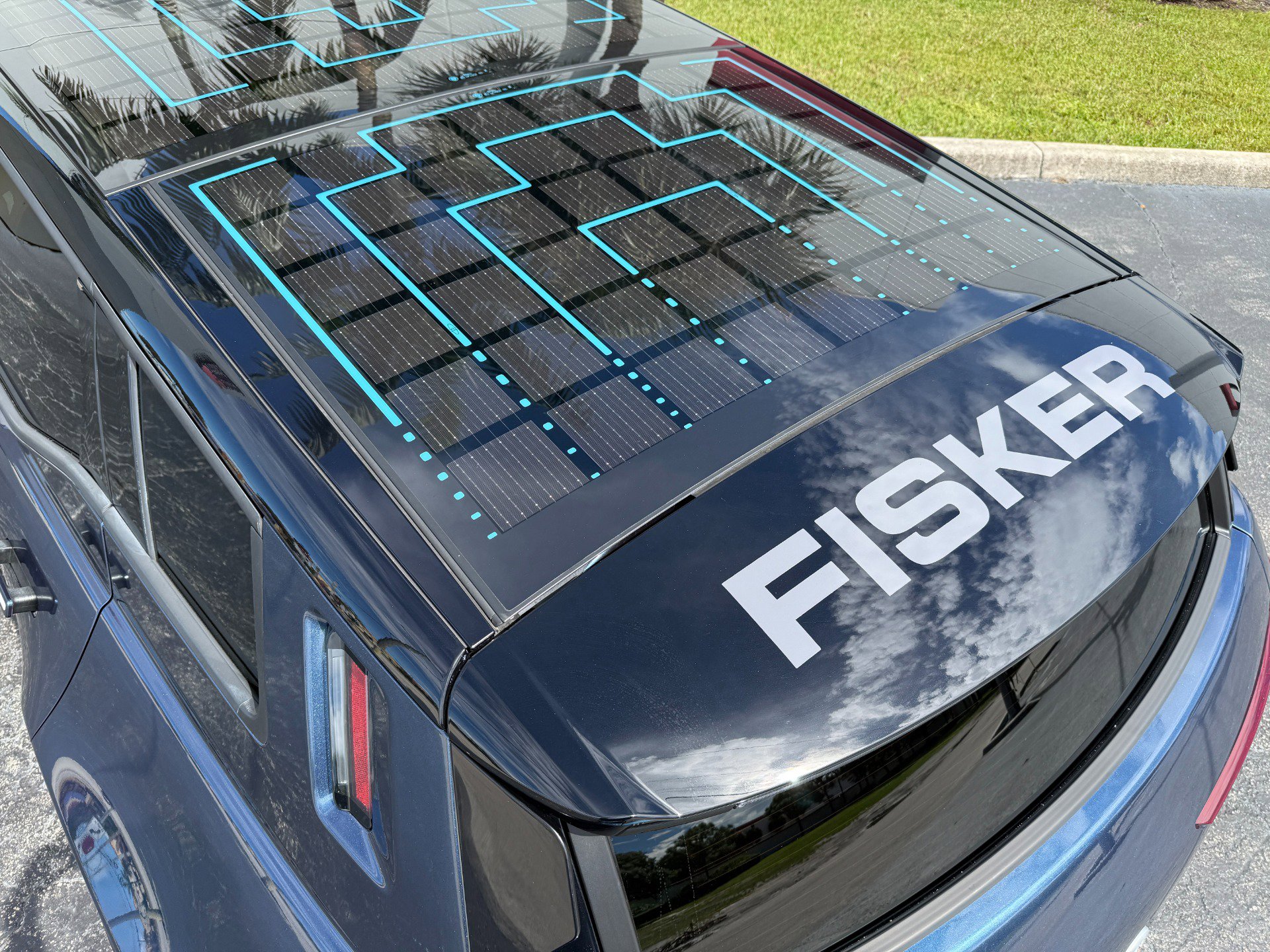 Used 2023 Fisker Ocean Extreme image 18