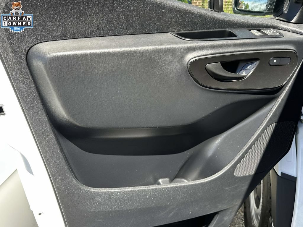 Used 2025 Mercedes-Benz Sprinter 2500 image 16