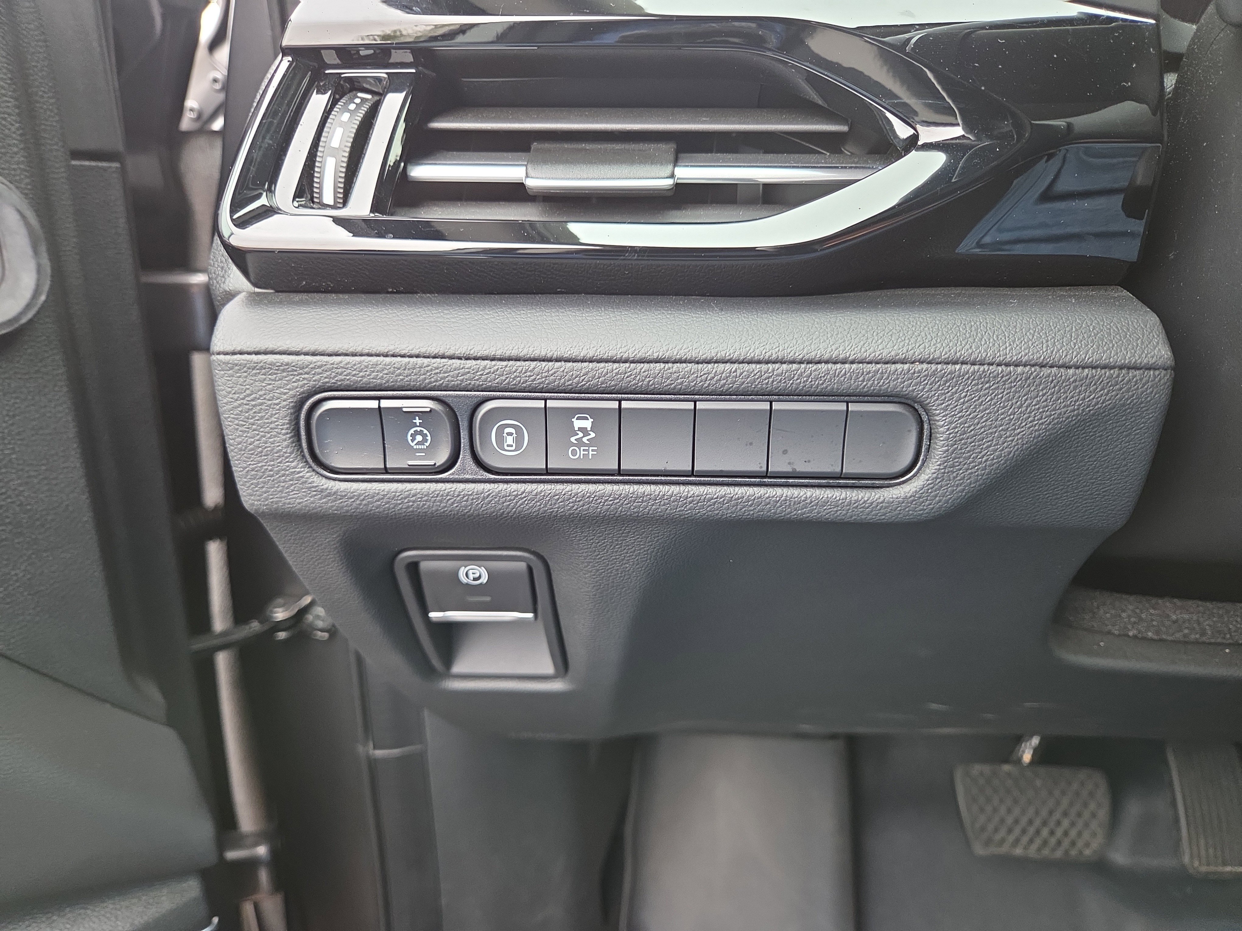 Used 2024 Acura MDX SH-AWD image 31