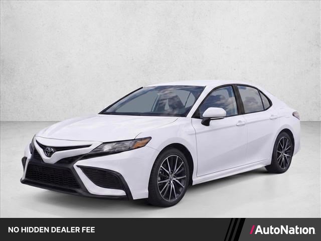Used 2023 Toyota Camry SE FWD image 1