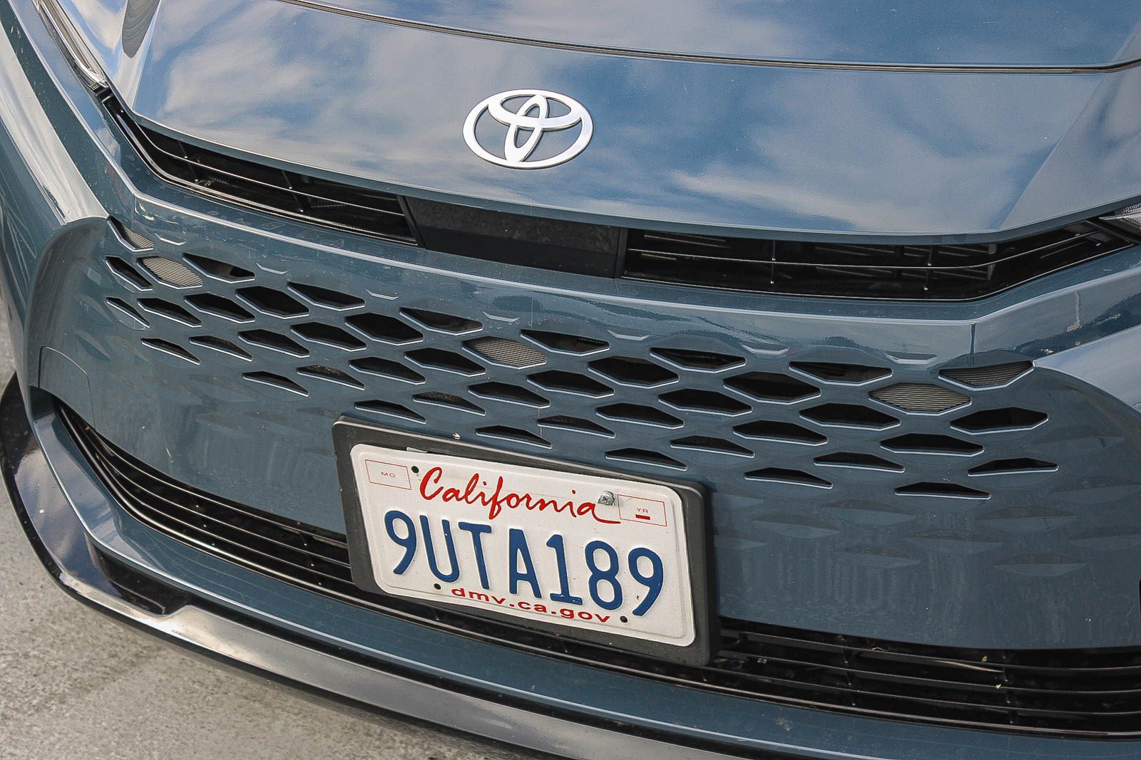 Used 2025 Toyota Crown Signia AWD/4WD image 7