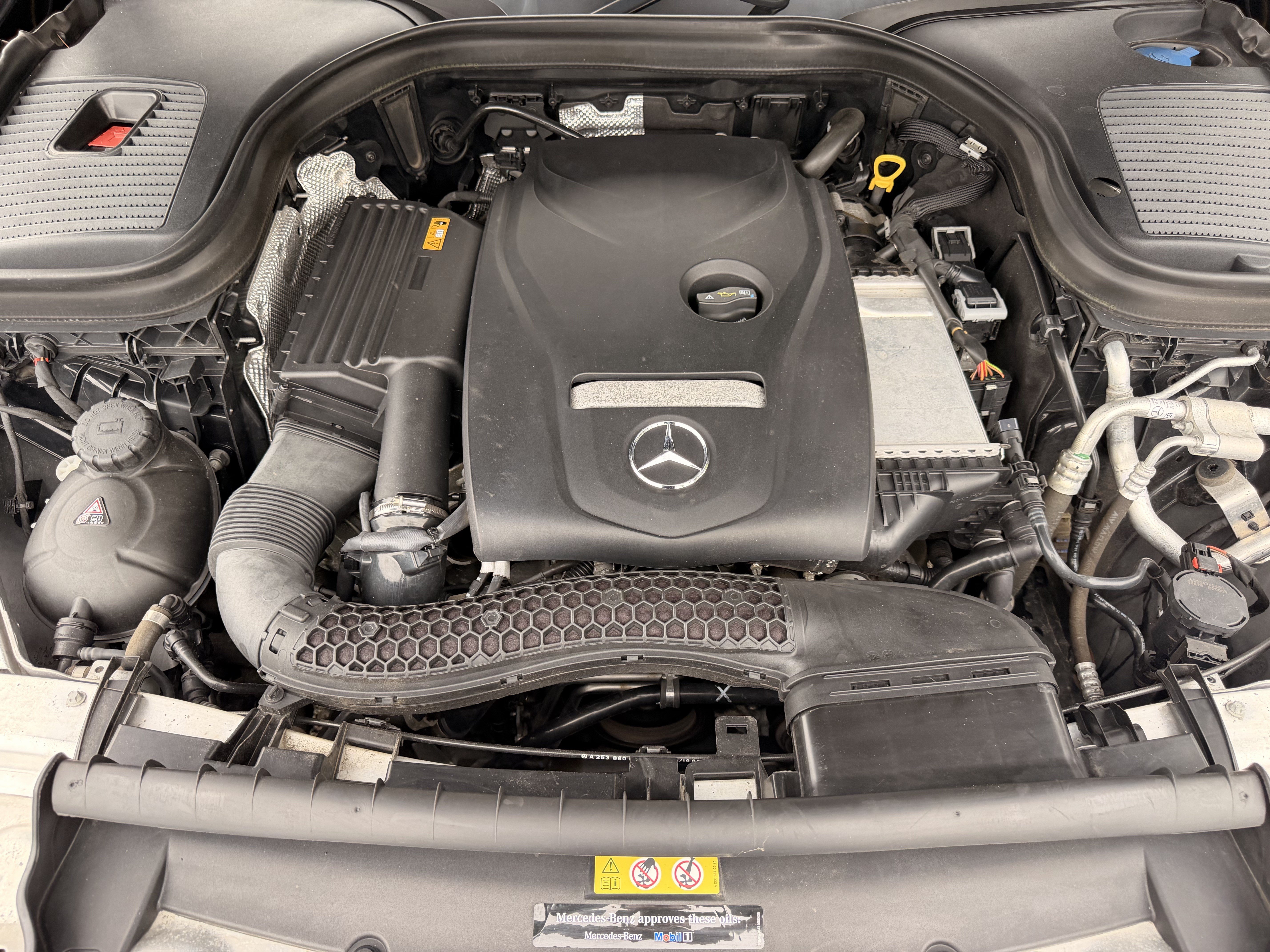Used 2019 Mercedes-Benz GLC 300 4MATIC image 31