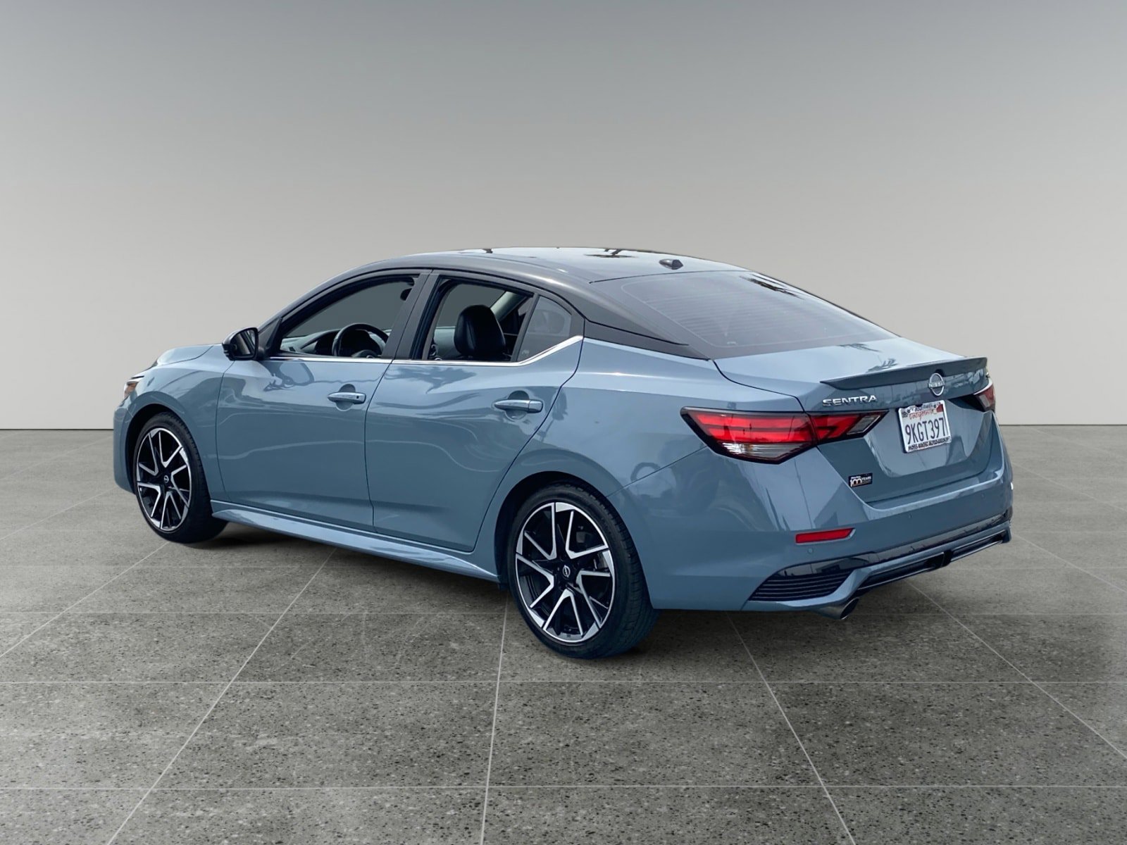Used 2024 Nissan Sentra SR w/ SR Premium Package image 3