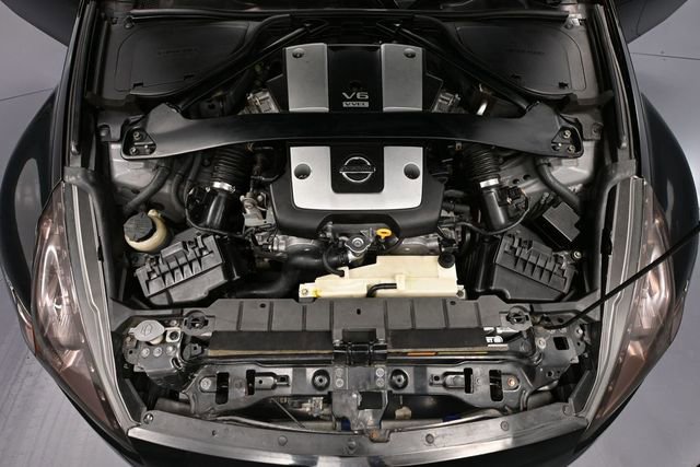 Used 2009 Nissan 370Z Touring RWD image 37