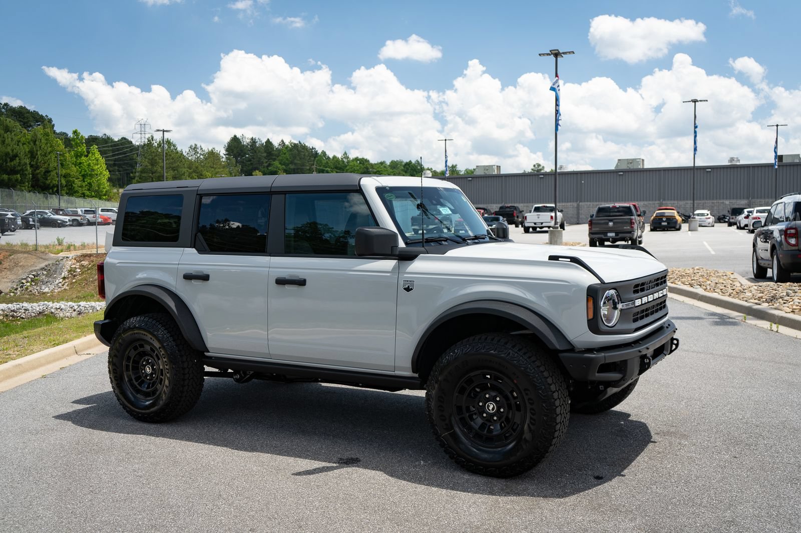 New 2026 Ford Bronco Big Bend w/ Black Diamond Package AWD/4WD image 12