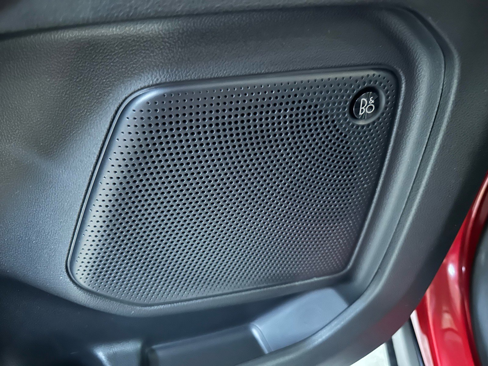 Certified 2025 Ford Escape Platinum w/ Premium Technology Package image 27