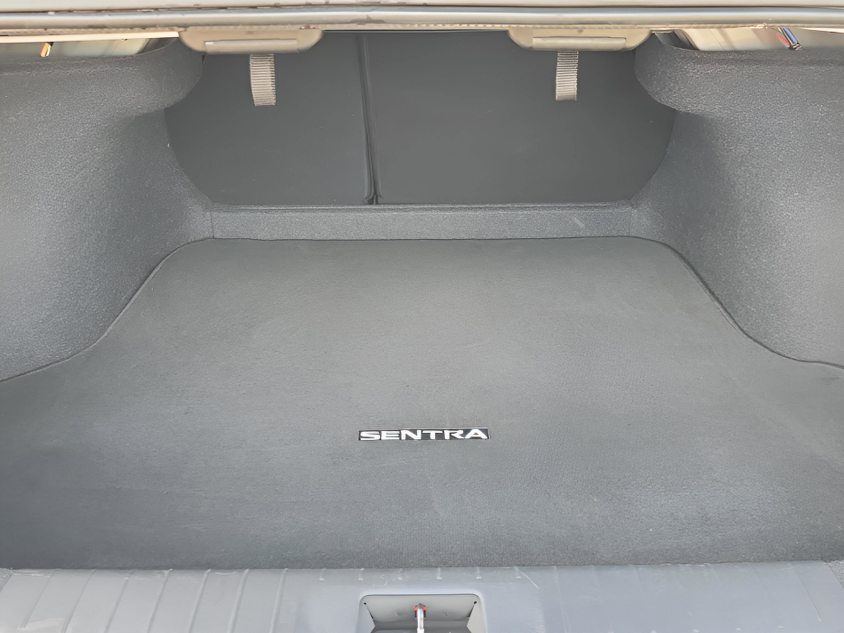 Certified 2022 Nissan Sentra SV w/ Trunk Package image 10