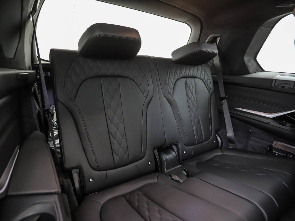 New 2027 BMW X7 M60i AWD/4WD image 35