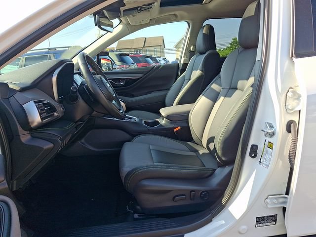 Certified 2025 Subaru Outback Onyx Edition XT AWD/4WD image 15