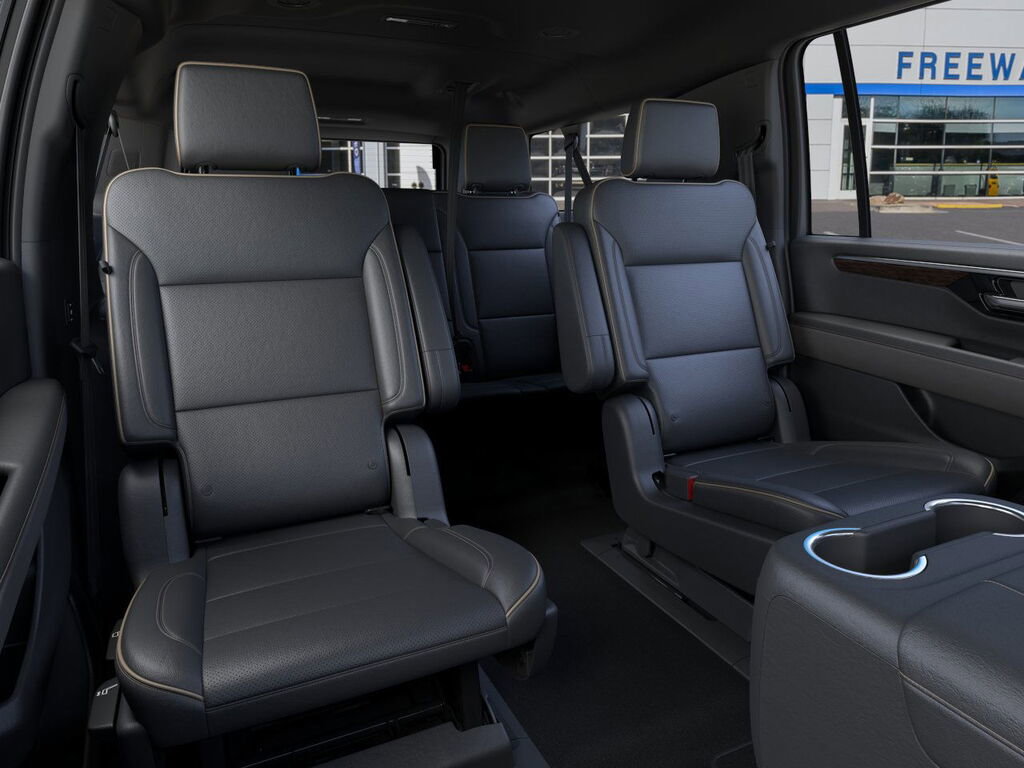 New 2026 Chevrolet Suburban Premier image 17