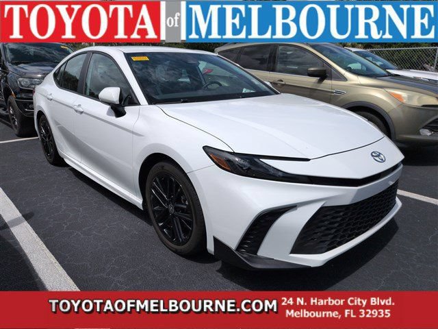Used 2025 Toyota Camry SE