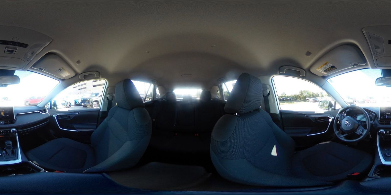 Used 2025 Toyota RAV4 LE image 41