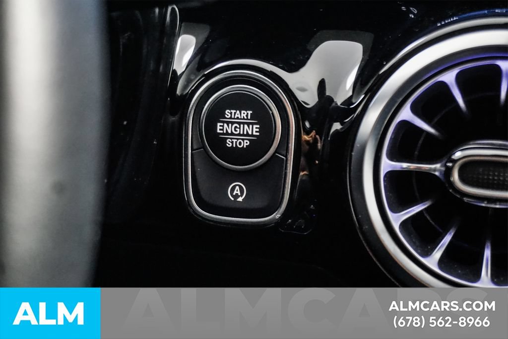 Used 2025 Mercedes-Benz GLA 250 image 29