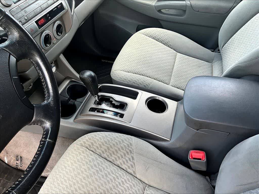 Used 2011 Toyota Tacoma 4x4 Double Cab w/ SR5 Pkg #2 image 19