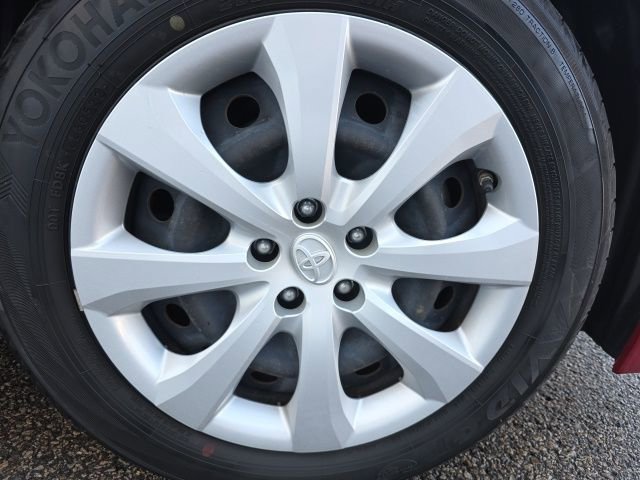 Used 2022 Toyota Corolla LE image 7