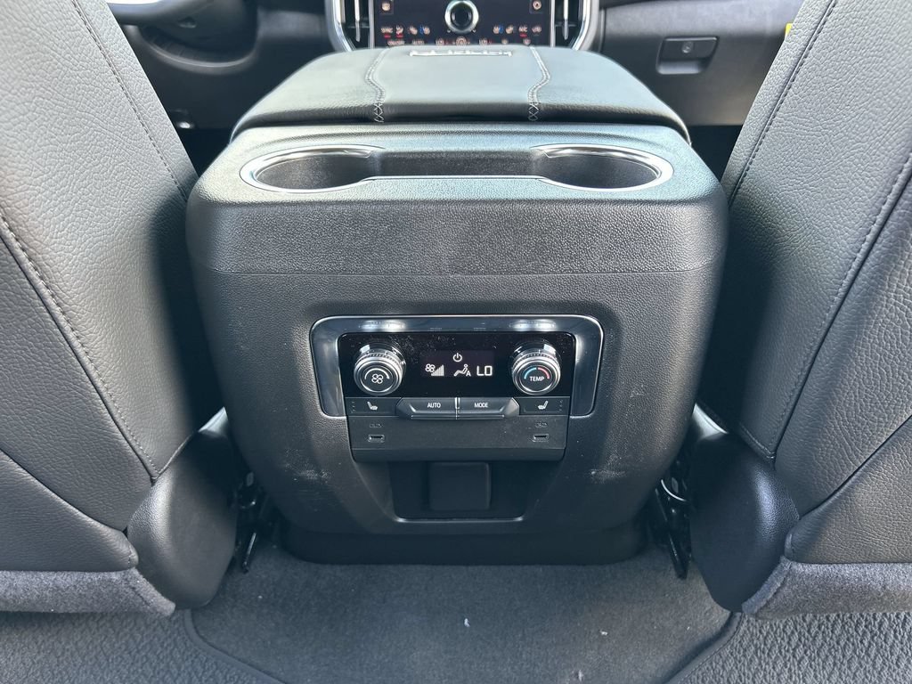 New 2026 GMC Yukon Denali AWD/4WD image 21