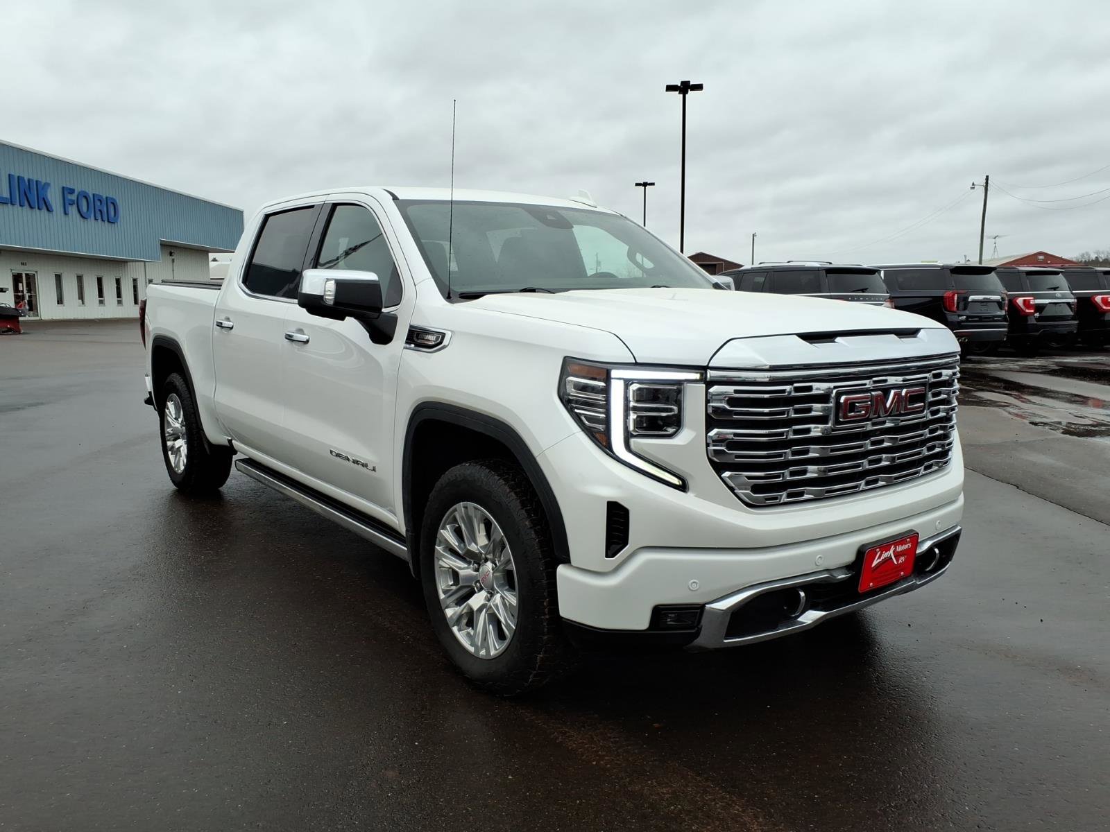 Used 2023 GMC Sierra 1500 Denali w/ Technology Package image 8
