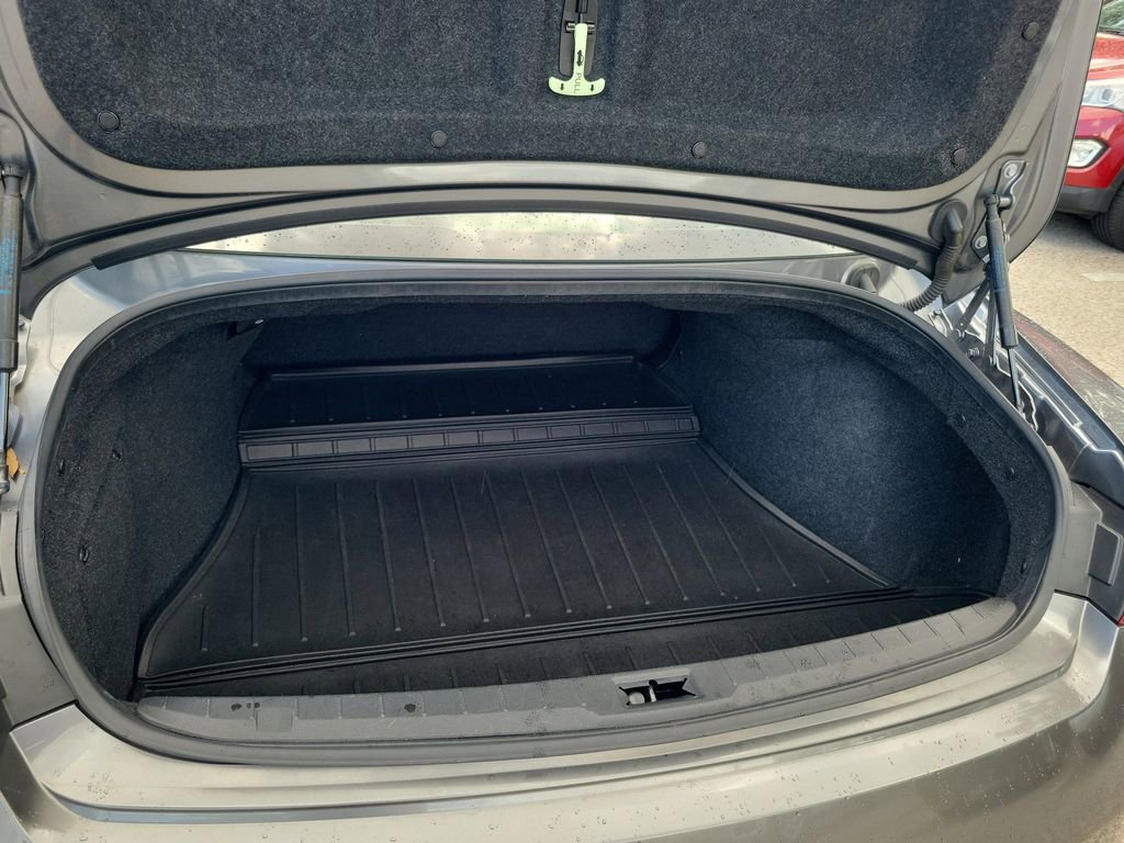 Used 2017 INFINITI Q60 w/ Cargo Package image 15