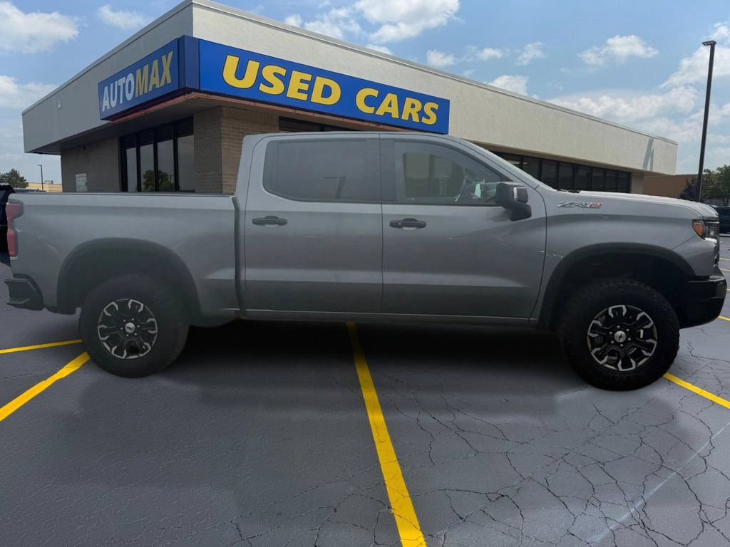 Used 2024 Chevrolet Silverado 1500 ZR2 AWD/4WD image 2