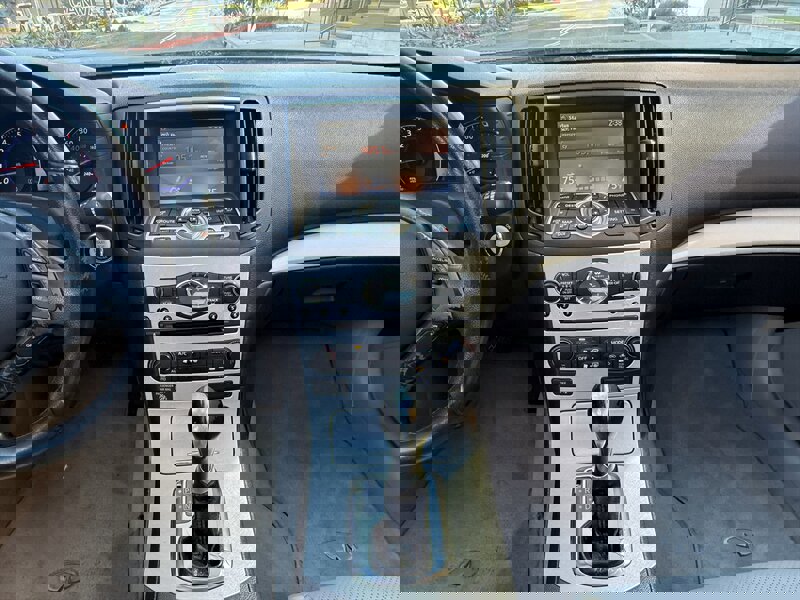 Used 2009 INFINITI G37 Journey w/ Premium Pkg image 23