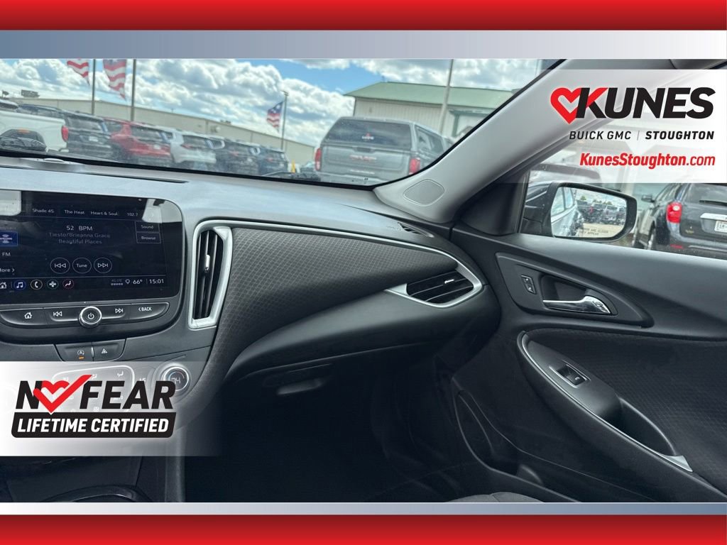 Used 2023 Chevrolet Malibu LT FWD image 39