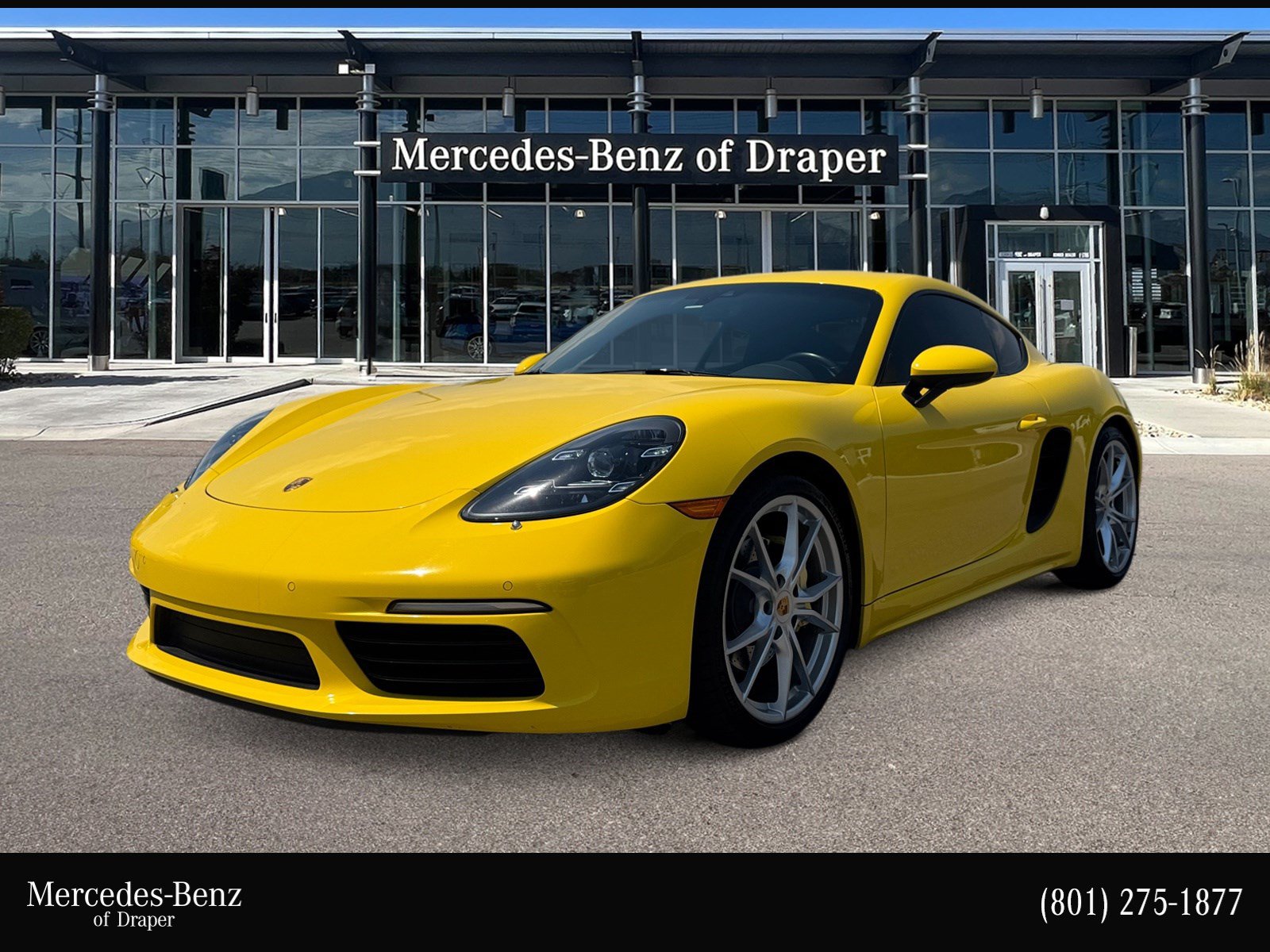 Used 2022 Porsche 718 Cayman RWD image 1