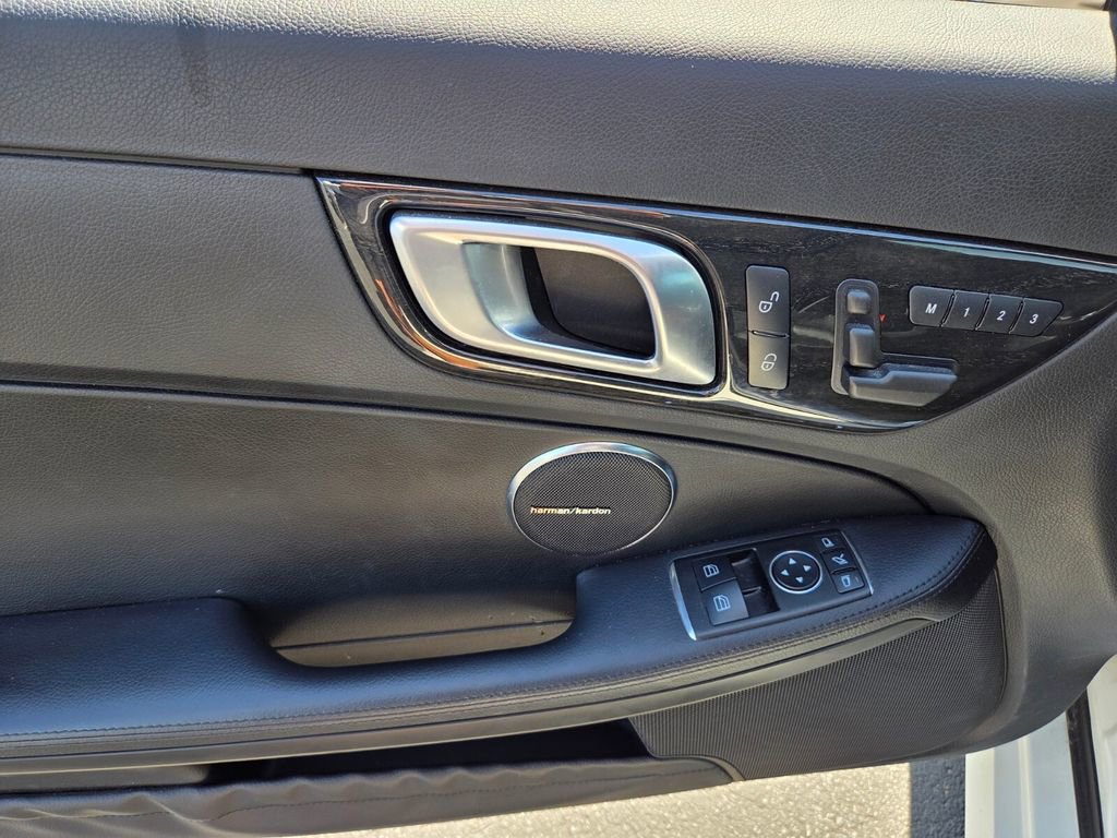 Used 2013 Mercedes-Benz SLK 350 image 15