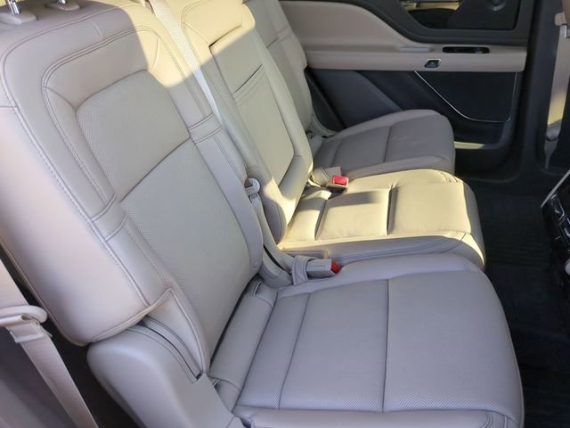Used 2024 Lincoln Aviator Reserve w/ Equipment Group 201A RWD image 39