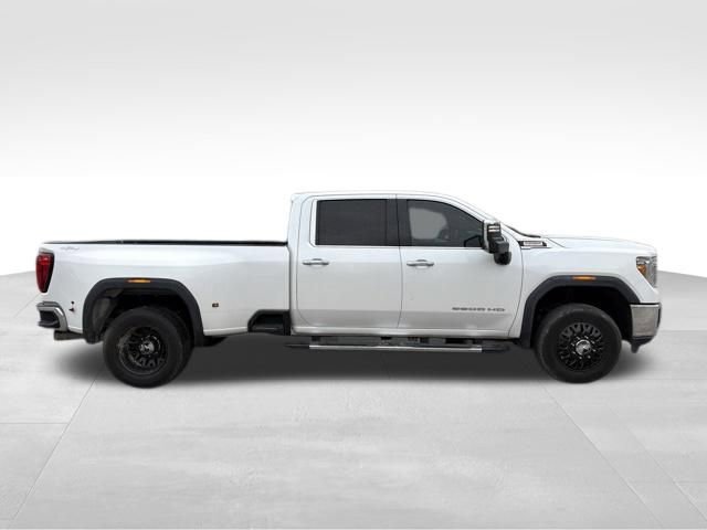 Used 2021 GMC Sierra 3500 SLT w/ SLT Preferred Package image 4