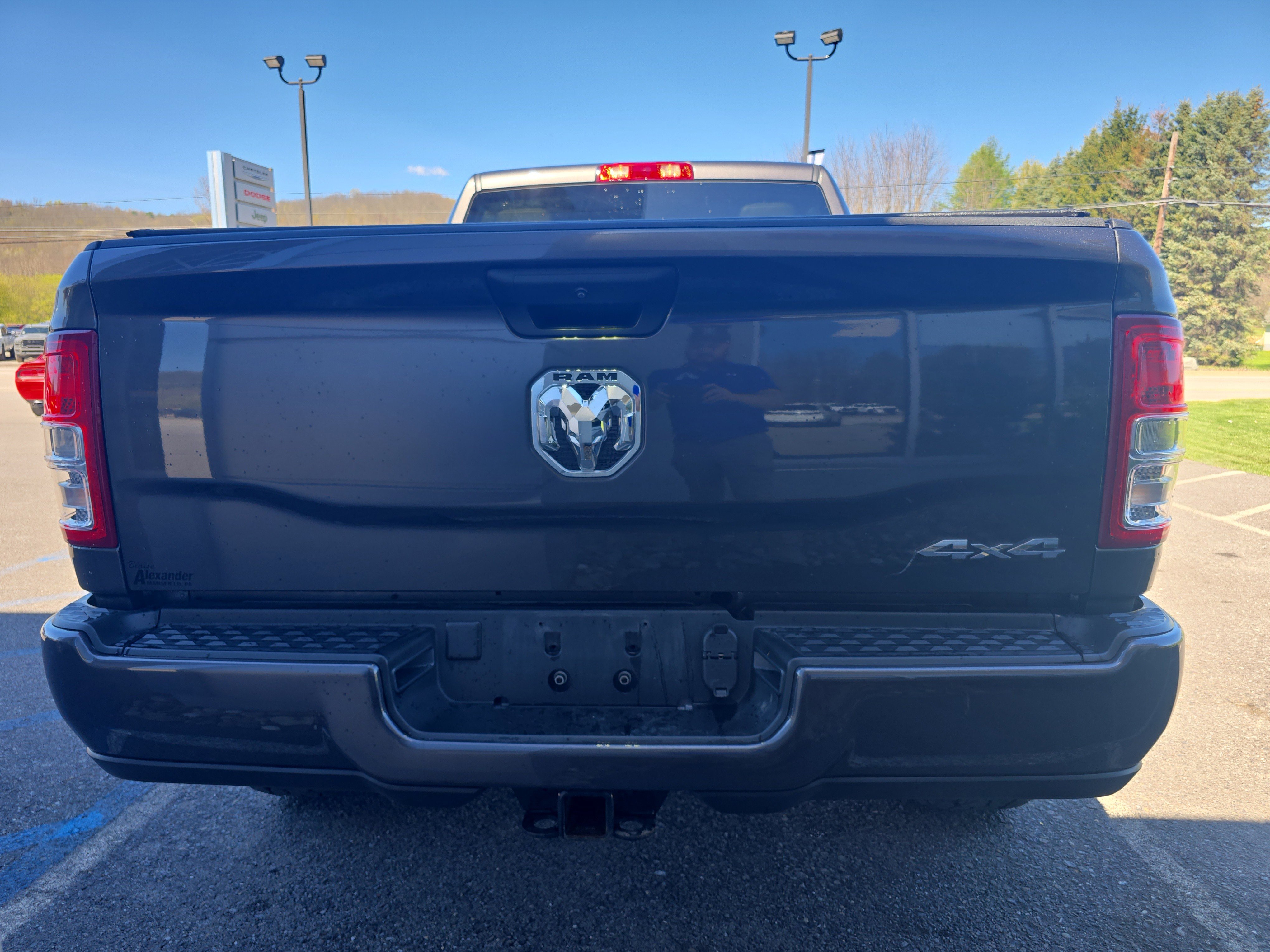 Used 2024 RAM 3500 Tradesman w/ Chrome Appearance Group AWD/4WD image 4