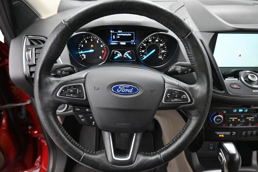 Used 2019 Ford Escape Titanium AWD/4WD image 13