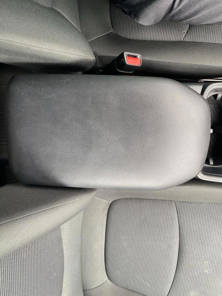 Used 2025 Toyota RAV4 LE image 19