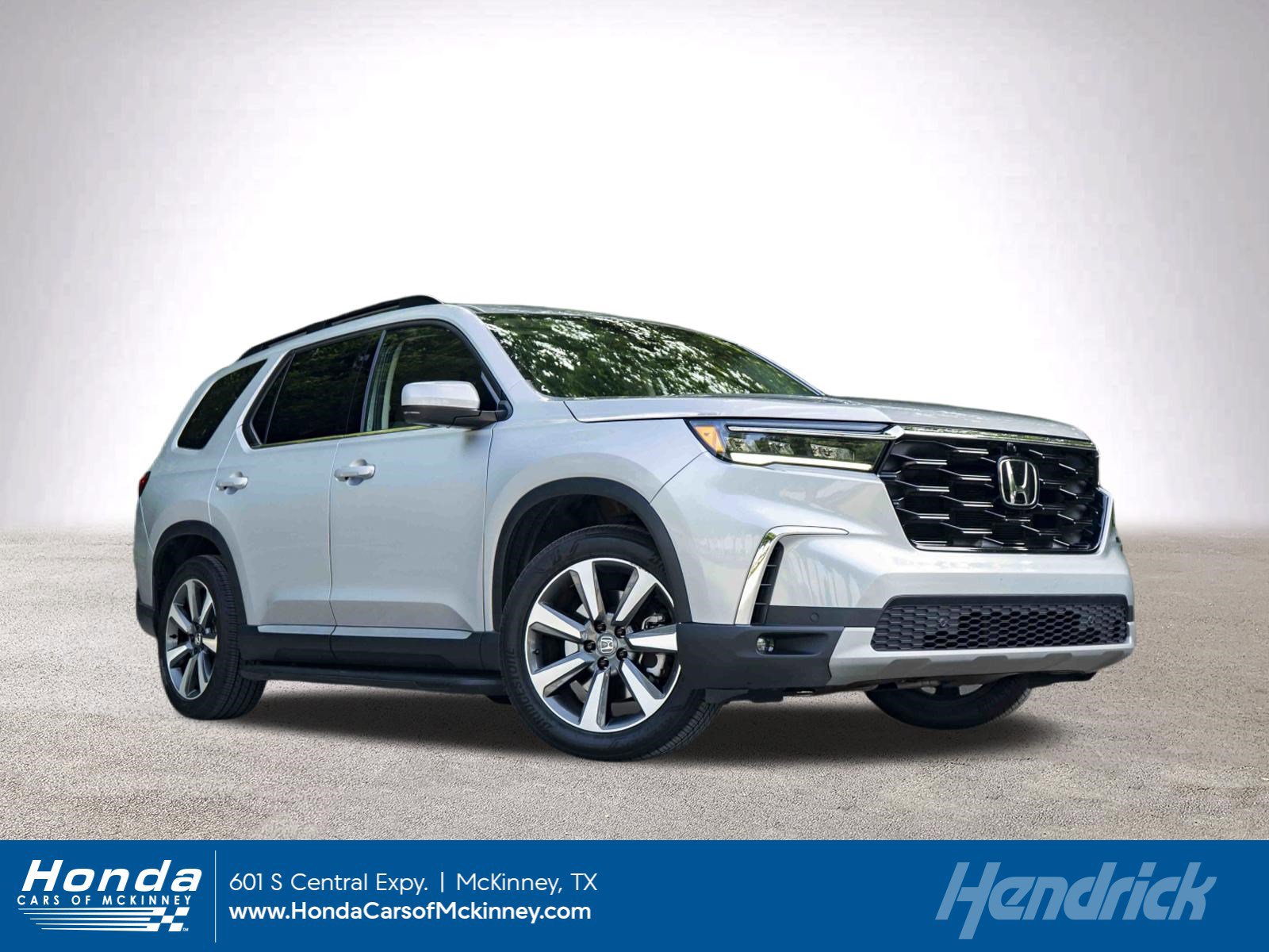 Used 2024 Honda Pilot Elite image 1