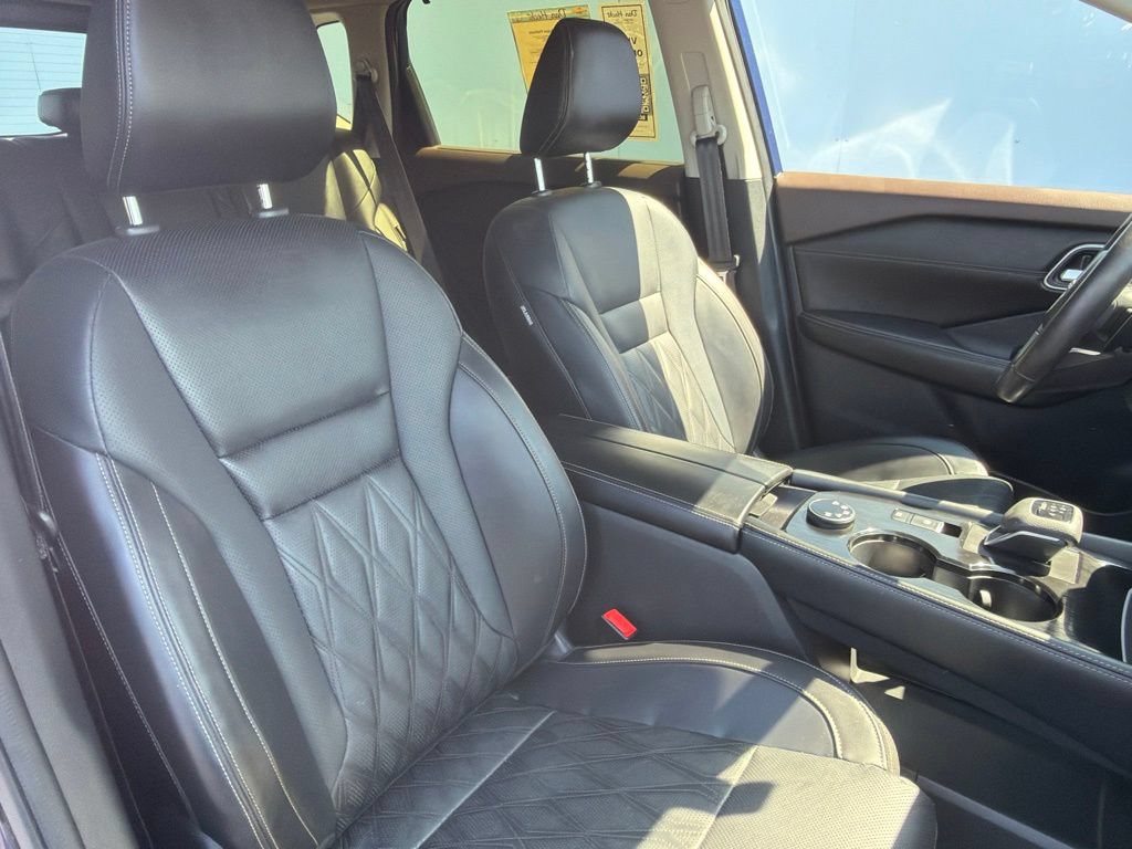 Used 2023 Nissan Rogue Platinum AWD/4WD image 6