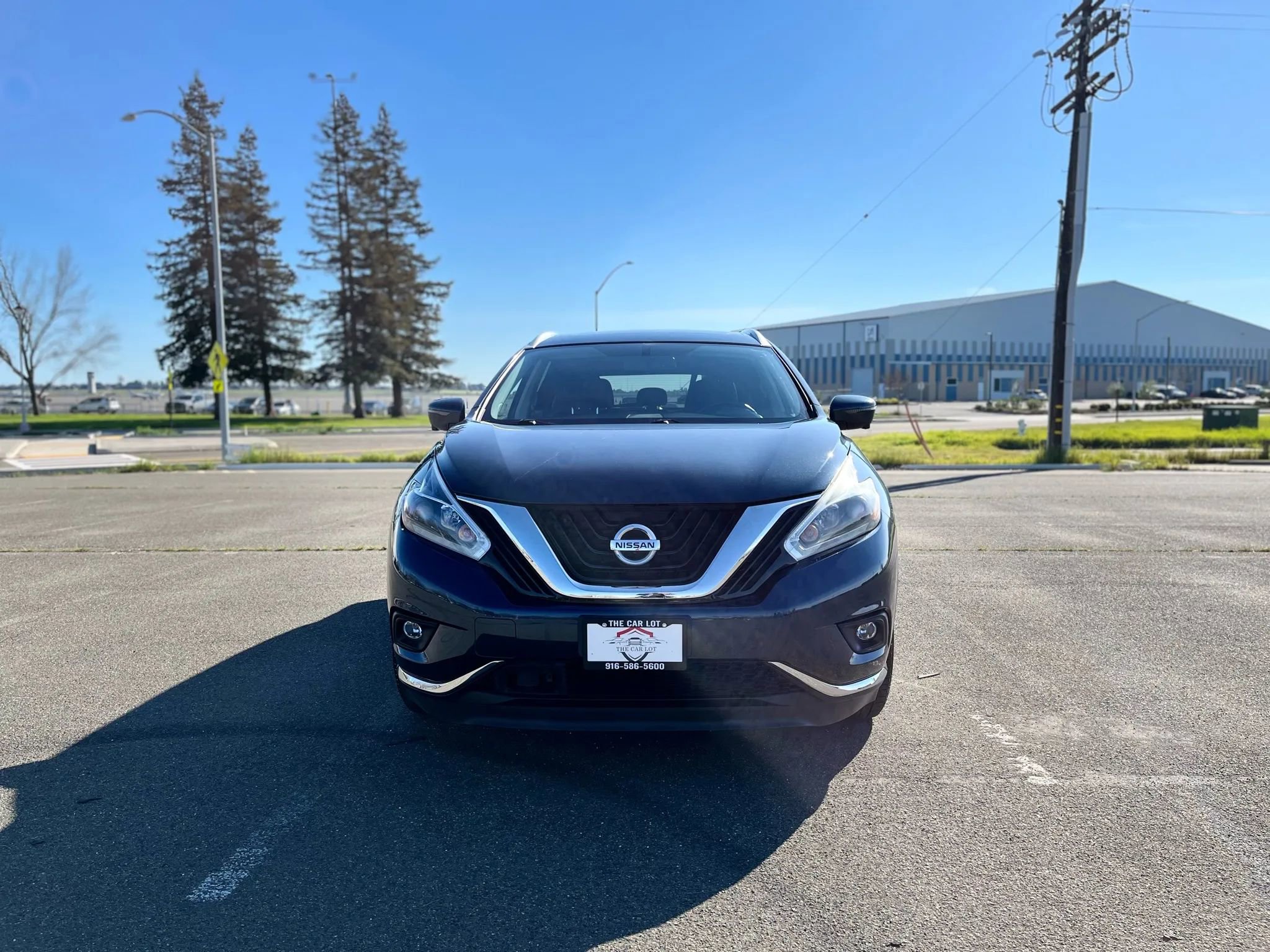 Used 2018 Nissan Murano SL w/ Moonroof Package image 2